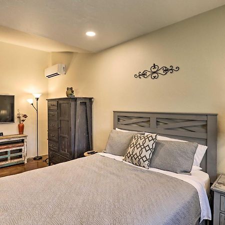 East Tucson House With Private Backyard And Fire Pitヴィラ エクステリア 写真
