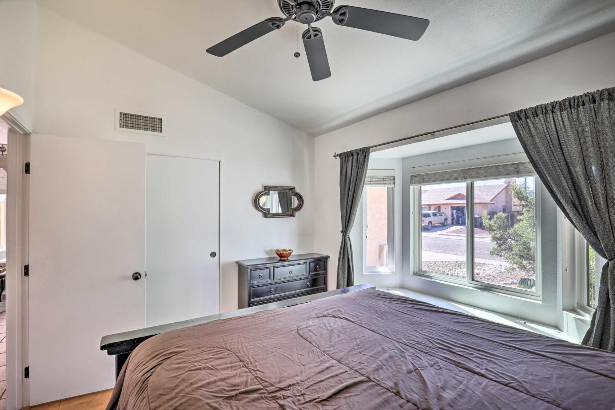 East Tucson House With Private Backyard And Fire Pitヴィラ エクステリア 写真