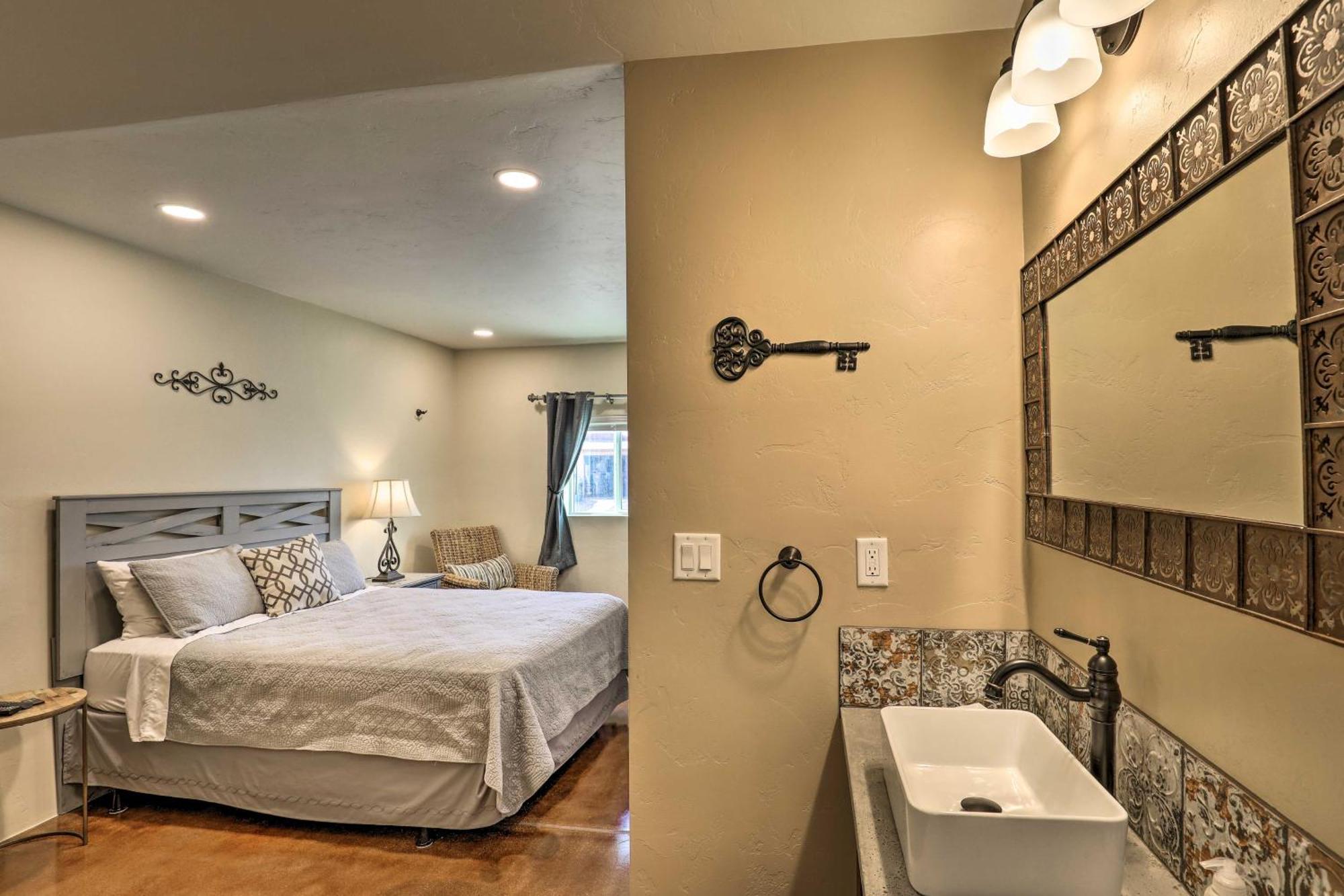 East Tucson House With Private Backyard And Fire Pitヴィラ エクステリア 写真