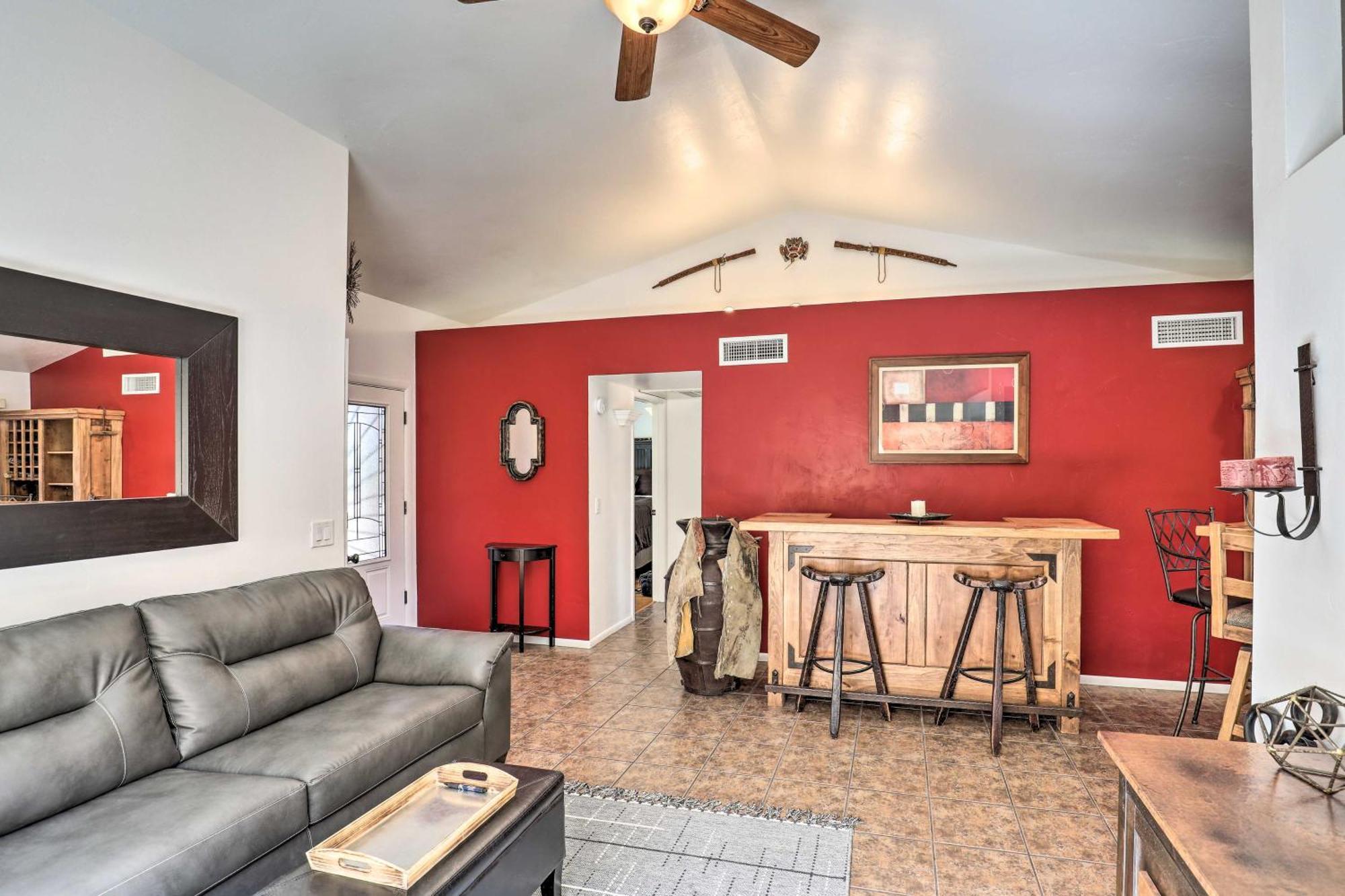 East Tucson House With Private Backyard And Fire Pitヴィラ エクステリア 写真