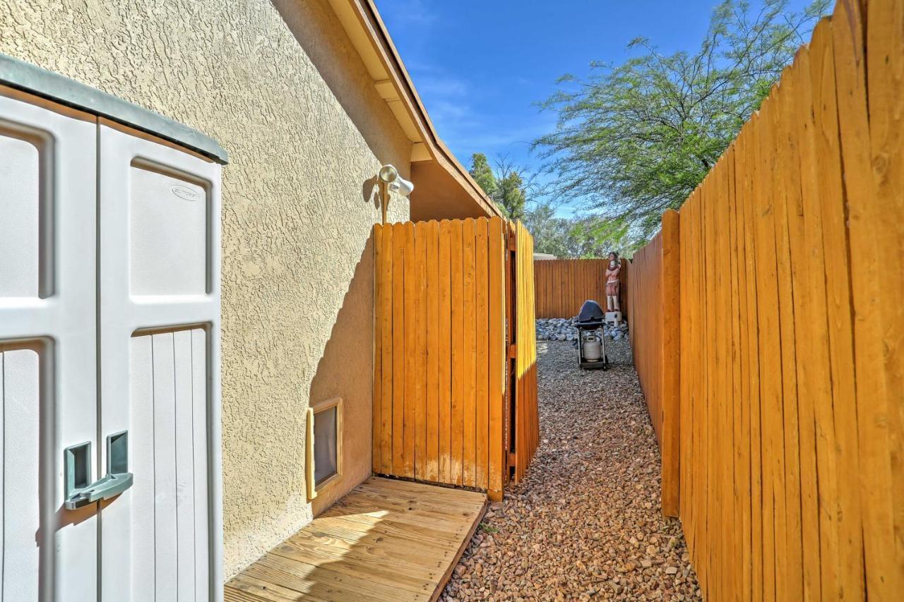 East Tucson House With Private Backyard And Fire Pitヴィラ エクステリア 写真